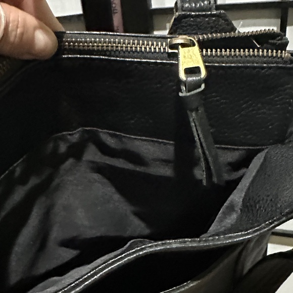 The Sak Collective Black Leather Shoulder Bag with Tassel LOTS Pockets EUC - Picture 9 of 12